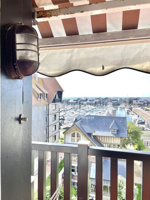 Le Castel 1 C.L.S โดวีลล์ ภายนอก รูปภาพ
